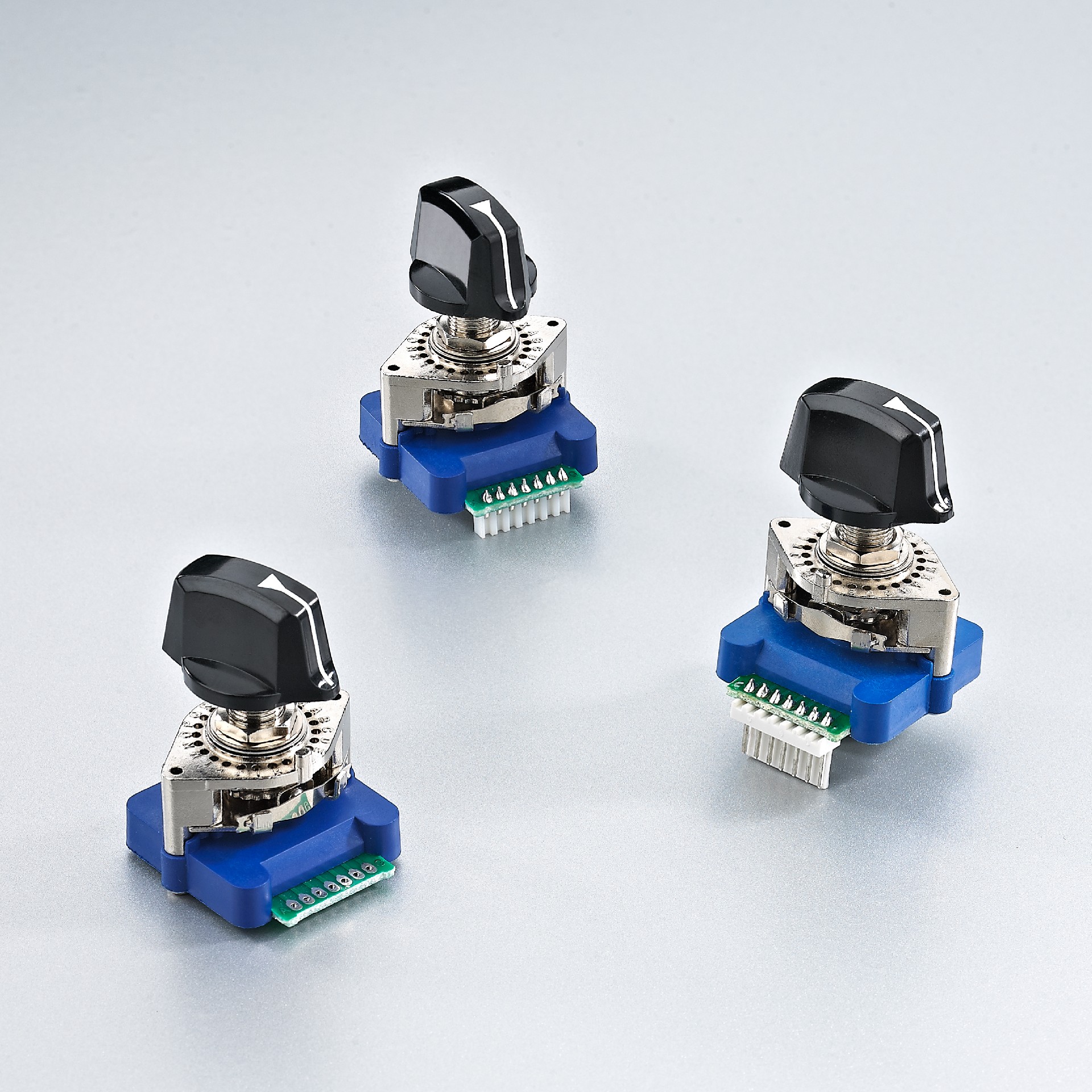 数字编码波段开关